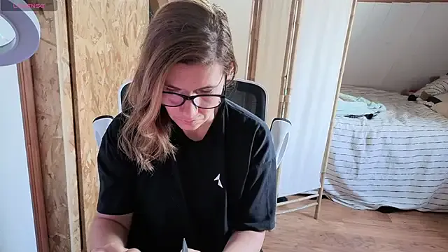 Hotforunow – webcam model profile photo Image 15