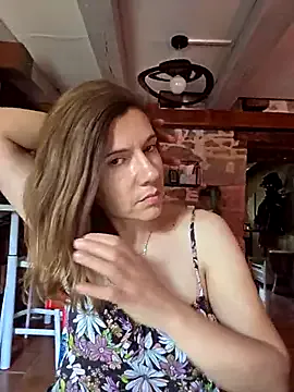 Hotforunow – webcam model profile photo Image 6