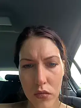 Carrie1337 – webcam model profile photo Image 8