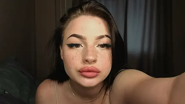 ChelseaBlondeUK – webcam model profile photo Image 8