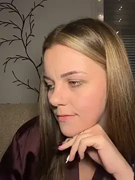 British_EmJess – webcam model profile photo Image 4