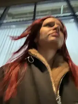 LorrySkye – webcam model profile photo Image 3