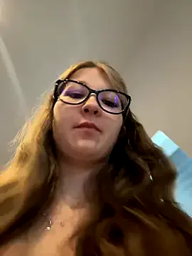 KamaFeels – webcam model profile photo Image 10