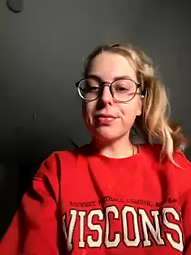 British_EmJess – webcam model profile photo Image 6