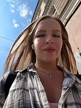 ChelseaBlondeUK – webcam model profile photo Image 3