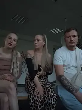 LizzieGreyX – webcam model profile photo Image 3