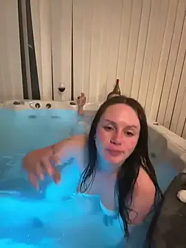 LizzieGreyX – webcam model profile photo Image 4