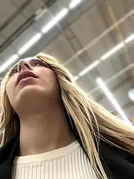 xxxharmonyyy – webcam model profile photo Image 16