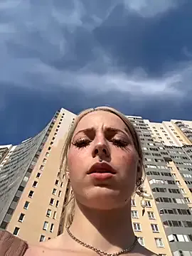 xxxharmonyyy – webcam model profile photo Image 9