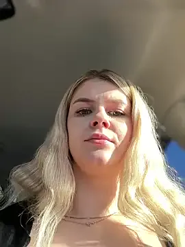 SusyBlair – webcam model profile photo Image 13