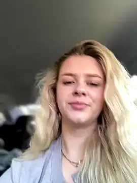 SusyBlair – webcam model profile photo Image 19