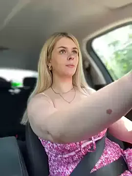 SusyBlair – webcam model profile photo Image 3