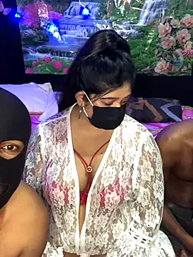 British_EmJess – webcam model profile photo Image 16