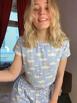 heanvenlyblonde – webcam model profile photo Image 4