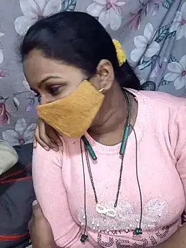 SashaVaughn – webcam model profile photo Image 2