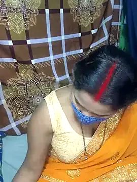 SashaVaughn – webcam model profile photo Image 3