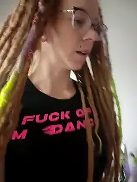 BlondeScarlettx – webcam model profile photo Image 13