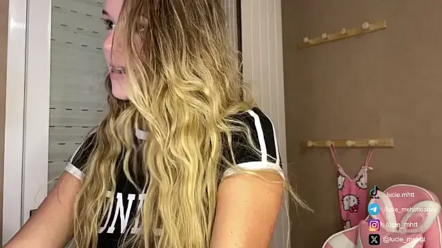 Loli_Belle – webcam model profile photo Image 14