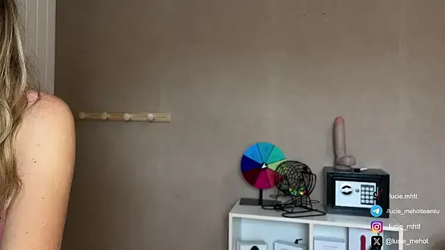 Loli_Belle – webcam model profile photo Image 17