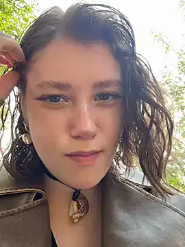 Mellica – webcam model profile photo Image 15