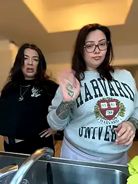 Twins666 – webcam model profile photo Image 3