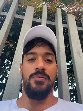 farianaall – webcam model profile photo Image 4