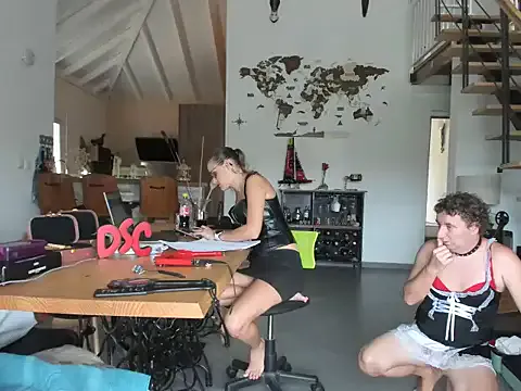 Sexinlove1 – webcam model profile photo Image 9