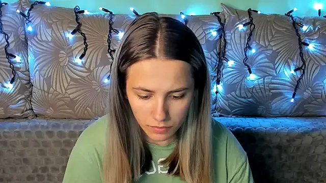 JaimeFoxy – webcam model profile photo Image 3