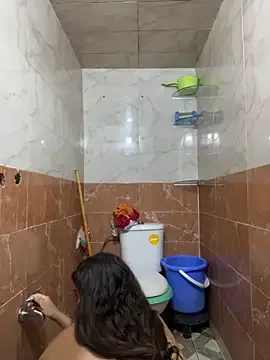 KateDivineUK – webcam model profile photo Image 18