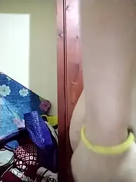 KateDivineUK – webcam model profile photo Image 9