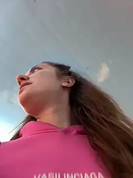 gravebabyxo – webcam model profile photo Image 3