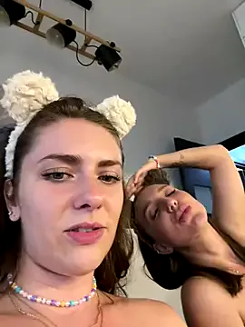 gravebabyxo – webcam model profile photo Image 4