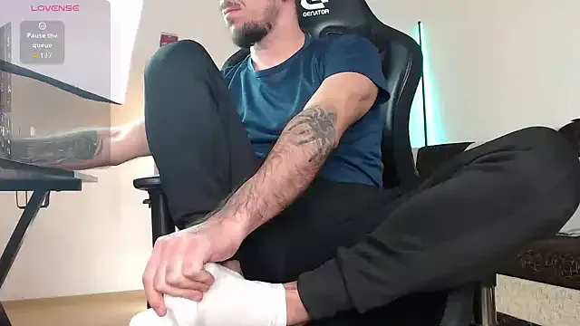 bigcocktwunk4u – webcam model profile photo Image 19