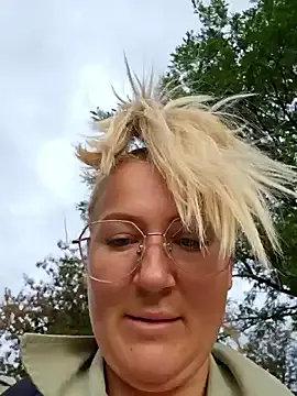 BlondeHott – webcam model profile photo Image 15