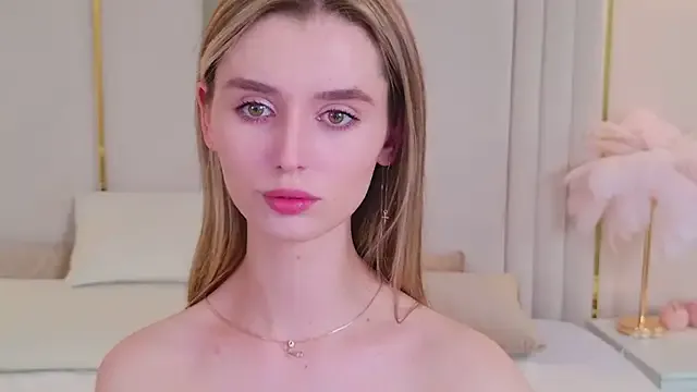 Olvia7985 – webcam model profile photo Image 4