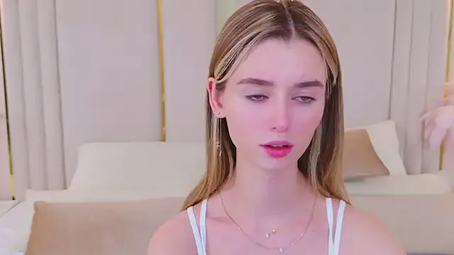 Olvia7985 – webcam model profile photo Image 6