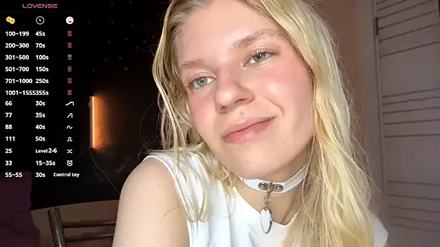 KaronVondielingen – webcam model profile photo Image 10