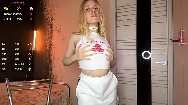 KaronVondielingen – webcam model profile photo Image 12