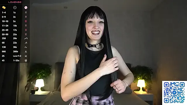 GreenEyesBlondeyUK – webcam model profile photo Image 4