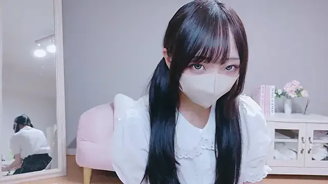 SusyBlair – webcam model profile photo Image 10