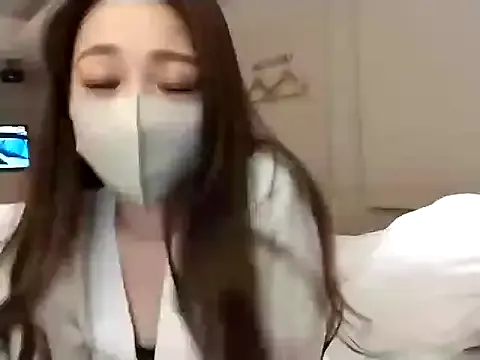 SusyBlair – webcam model profile photo Image 8