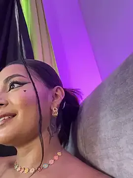 meganwolf_1 – webcam model profile photo