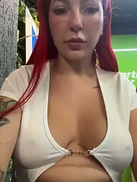 KateDivineUK – webcam model profile photo Image 10