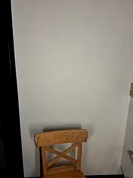 British_EmJess – webcam model profile photo Image 14