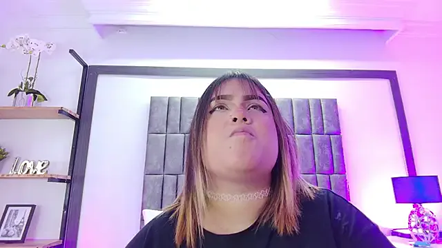 KateFoxxx028 – webcam model profile photo Image 4