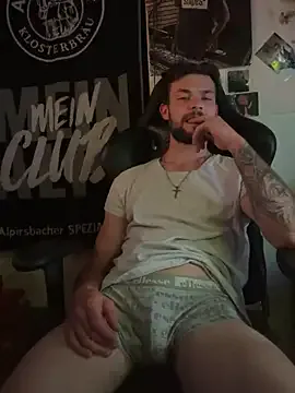 BlondeScarlettx – webcam model profile photo Image 17