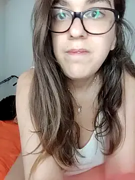 blondeangel_4u2 – webcam model profile photo Image 18