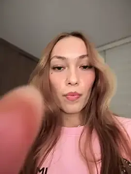 lana-lubov – webcam model profile photo Image 12