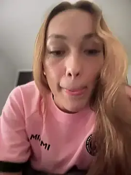 lana-lubov – webcam model profile photo Image 13