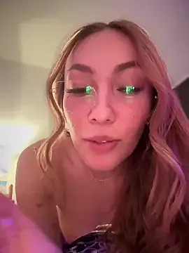 lana-lubov – webcam model profile photo Image 4